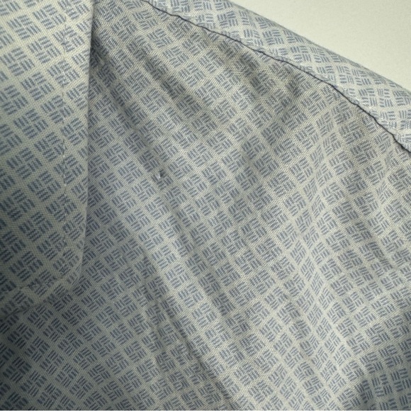 Michael Kors slim fit button down shirt Size 17 1/2 34/35 XL Blue and White - Picture 7 of 8